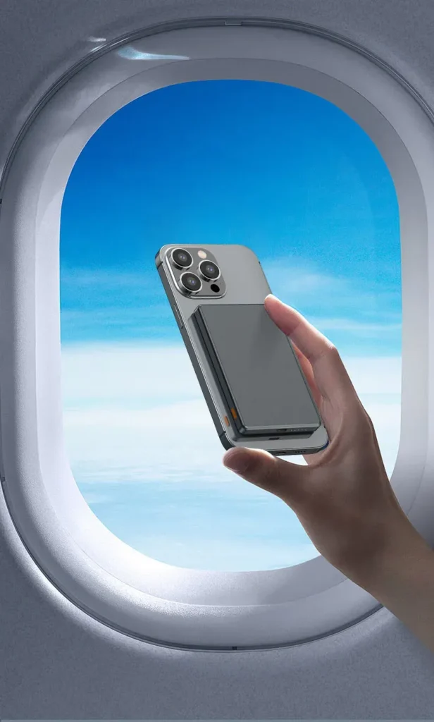 باور بانك للسفر خفيف الوزن